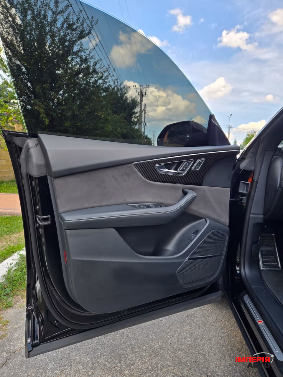 Audi Q8 - фото 30