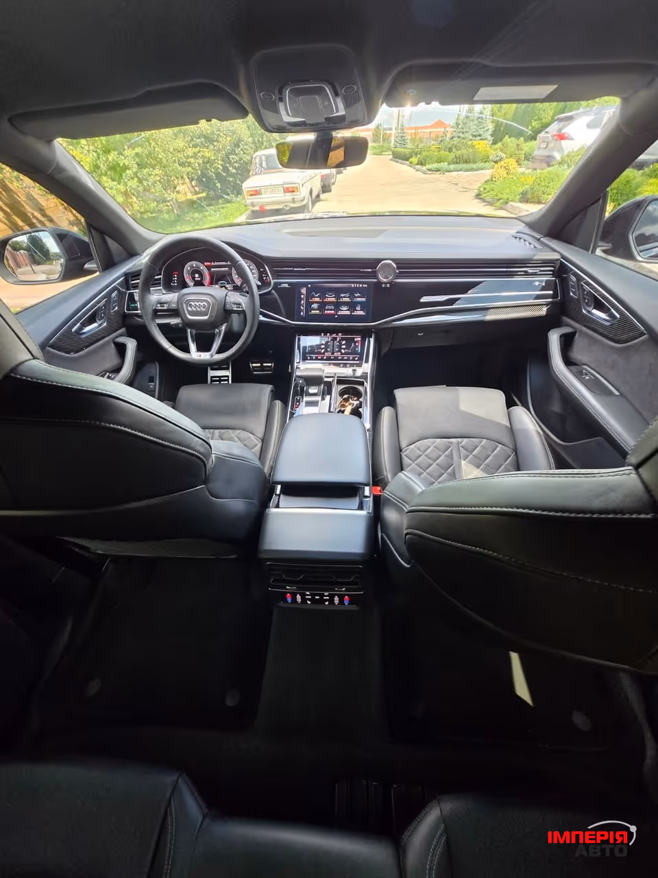 Audi Q8 - фото 15