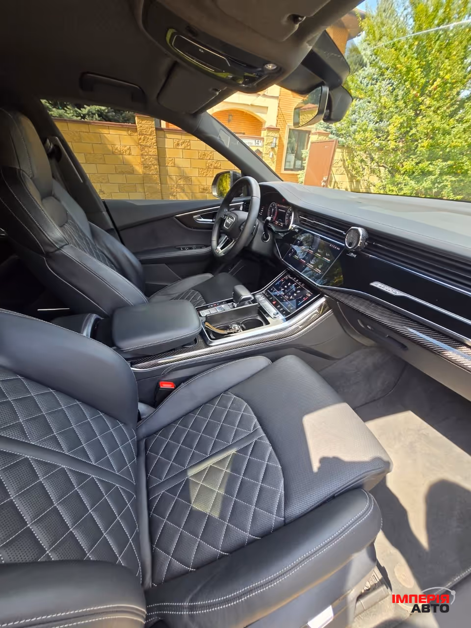 Audi Q8 - фото 17