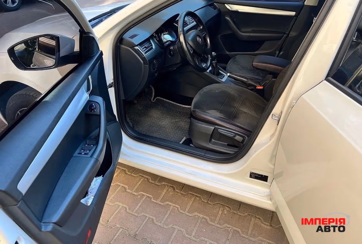 Skoda Octavia - фото 8