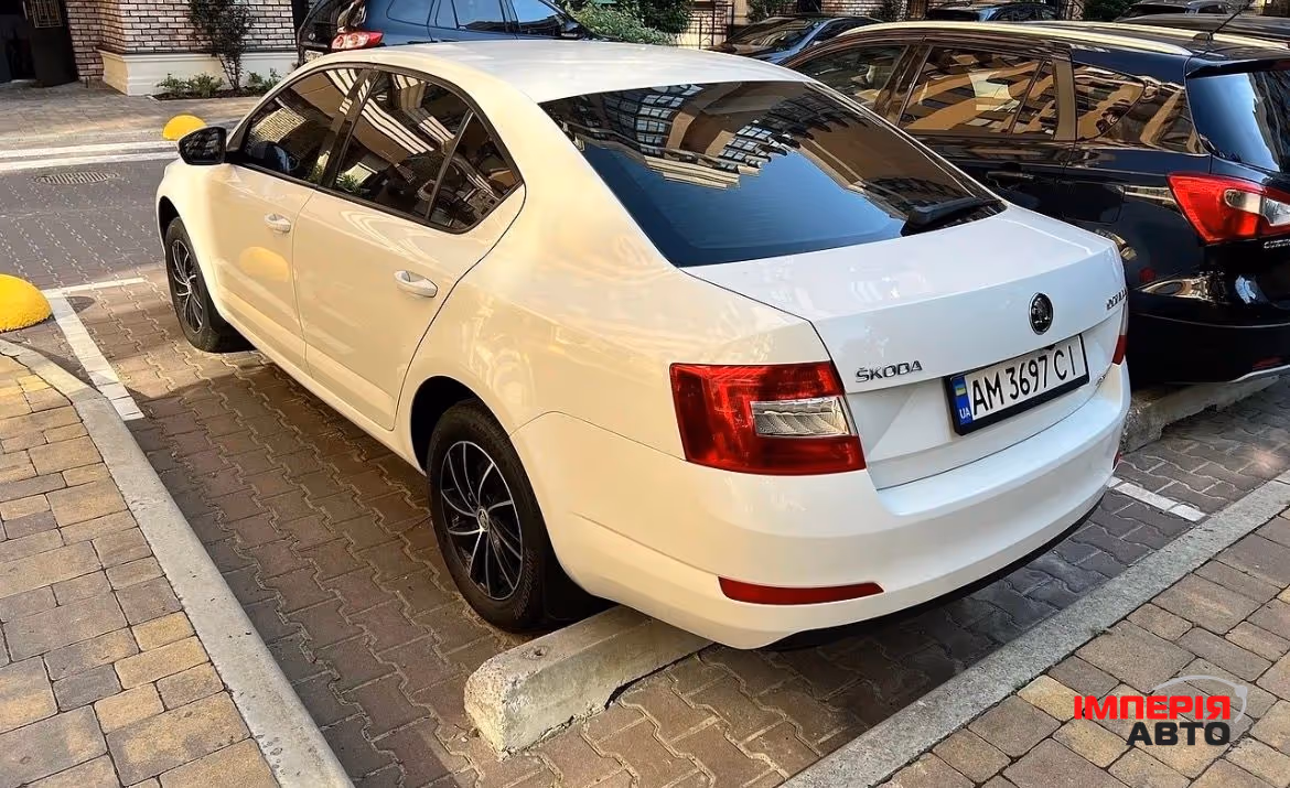 Skoda Octavia - фото 4