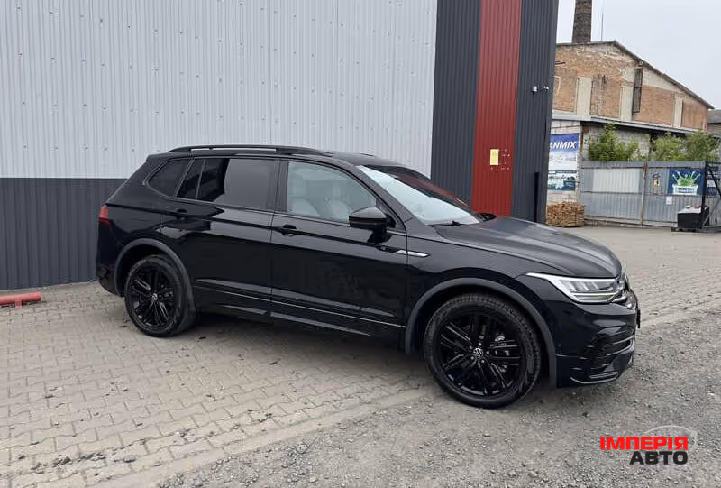 Volkswagen Tiguan - фото 3