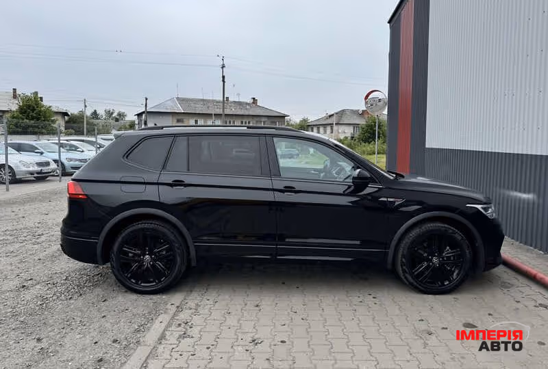 Volkswagen Tiguan - фото 7