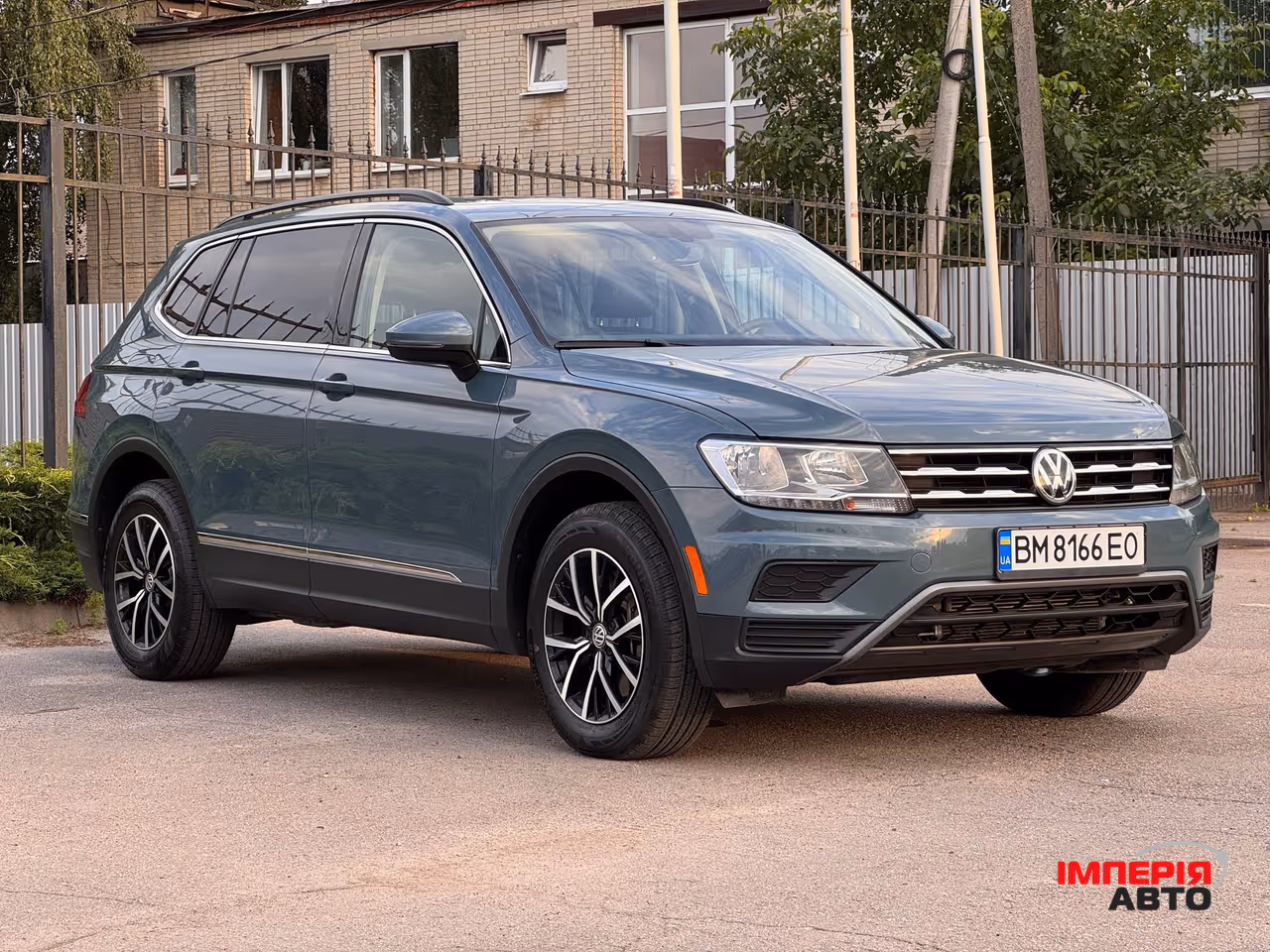 Volkswagen Tiguan - фото 5