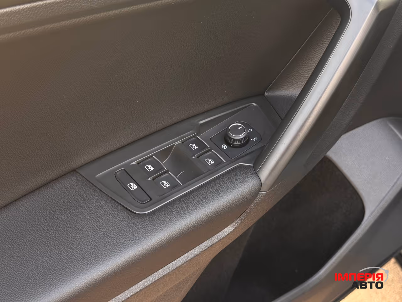 Volkswagen Tiguan - фото 17