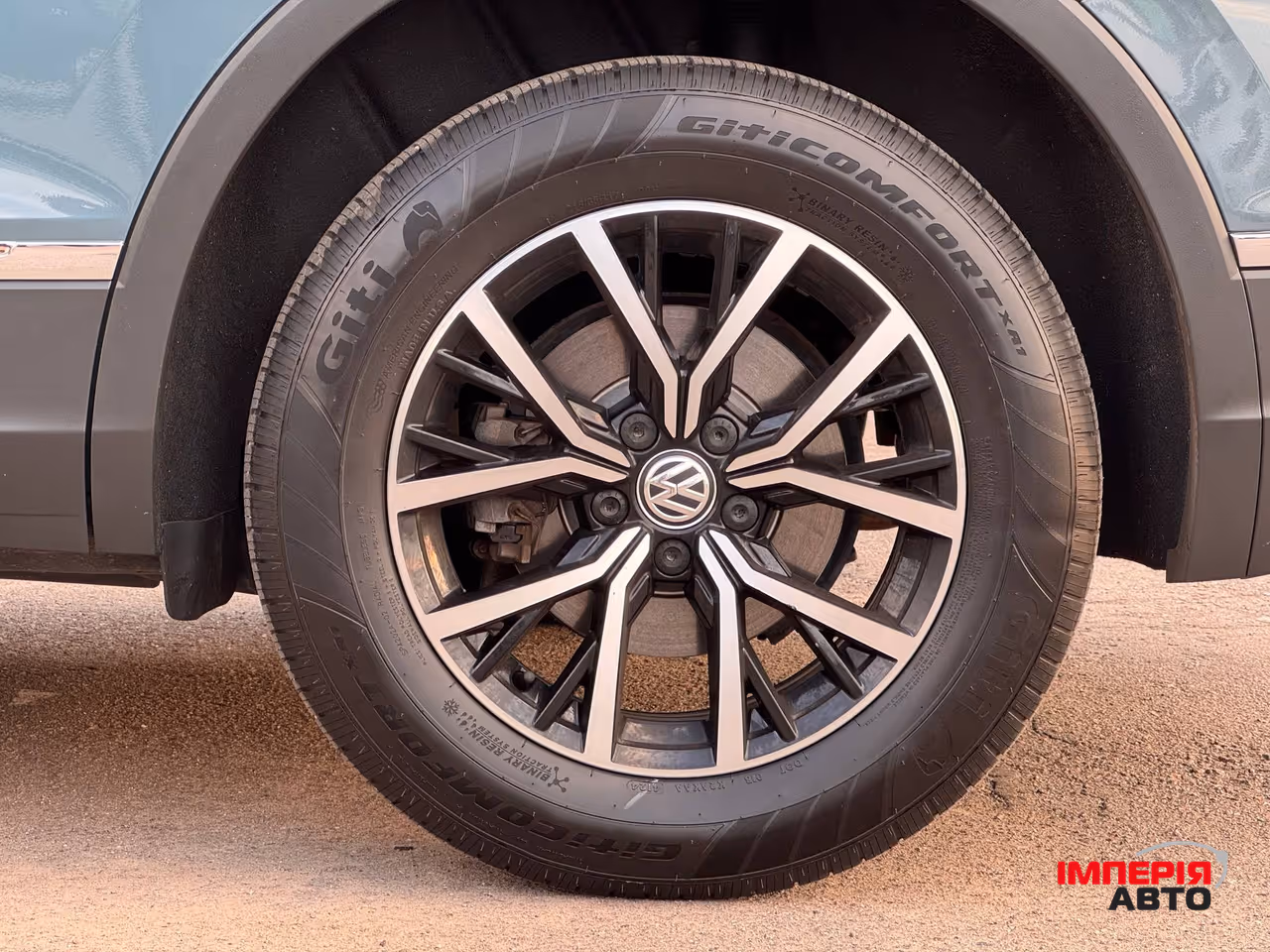 Volkswagen Tiguan - фото 25