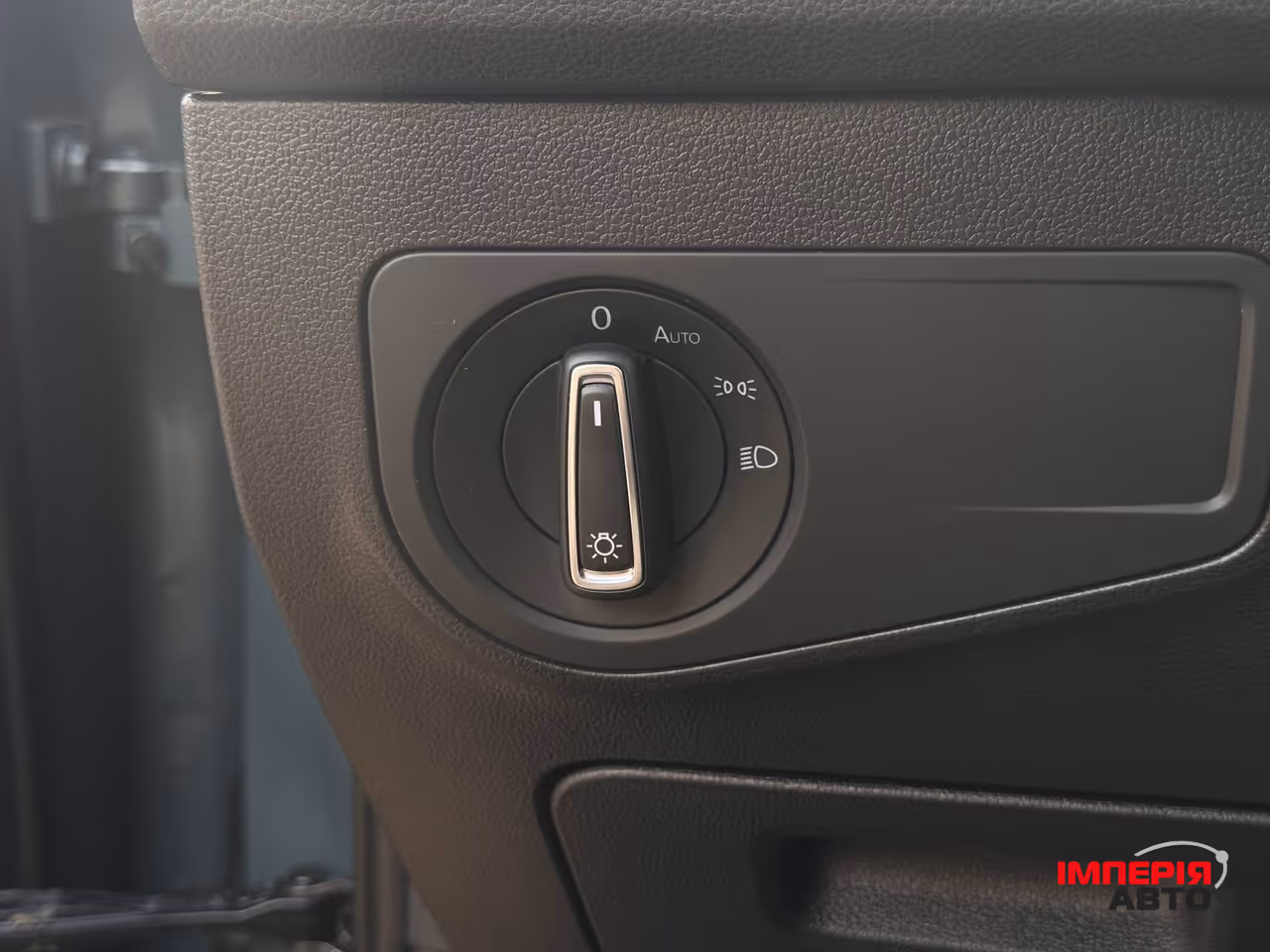 Volkswagen Tiguan - фото 15