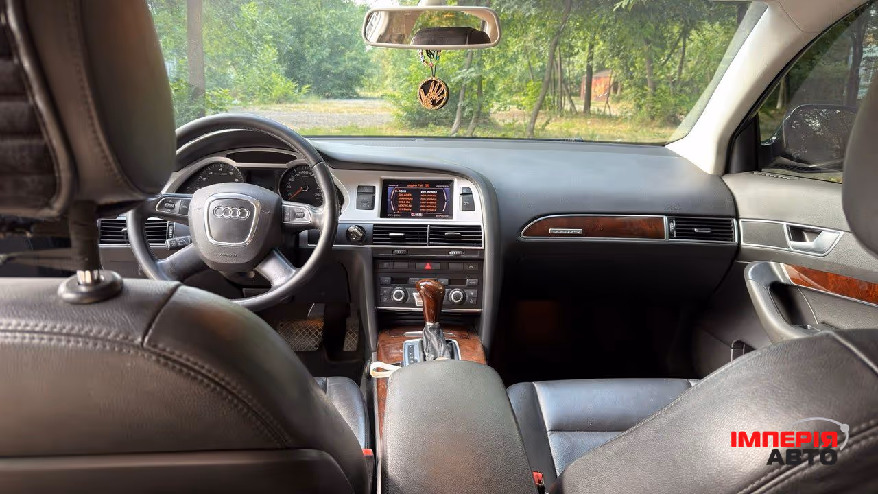 Audi A6 - фото 8