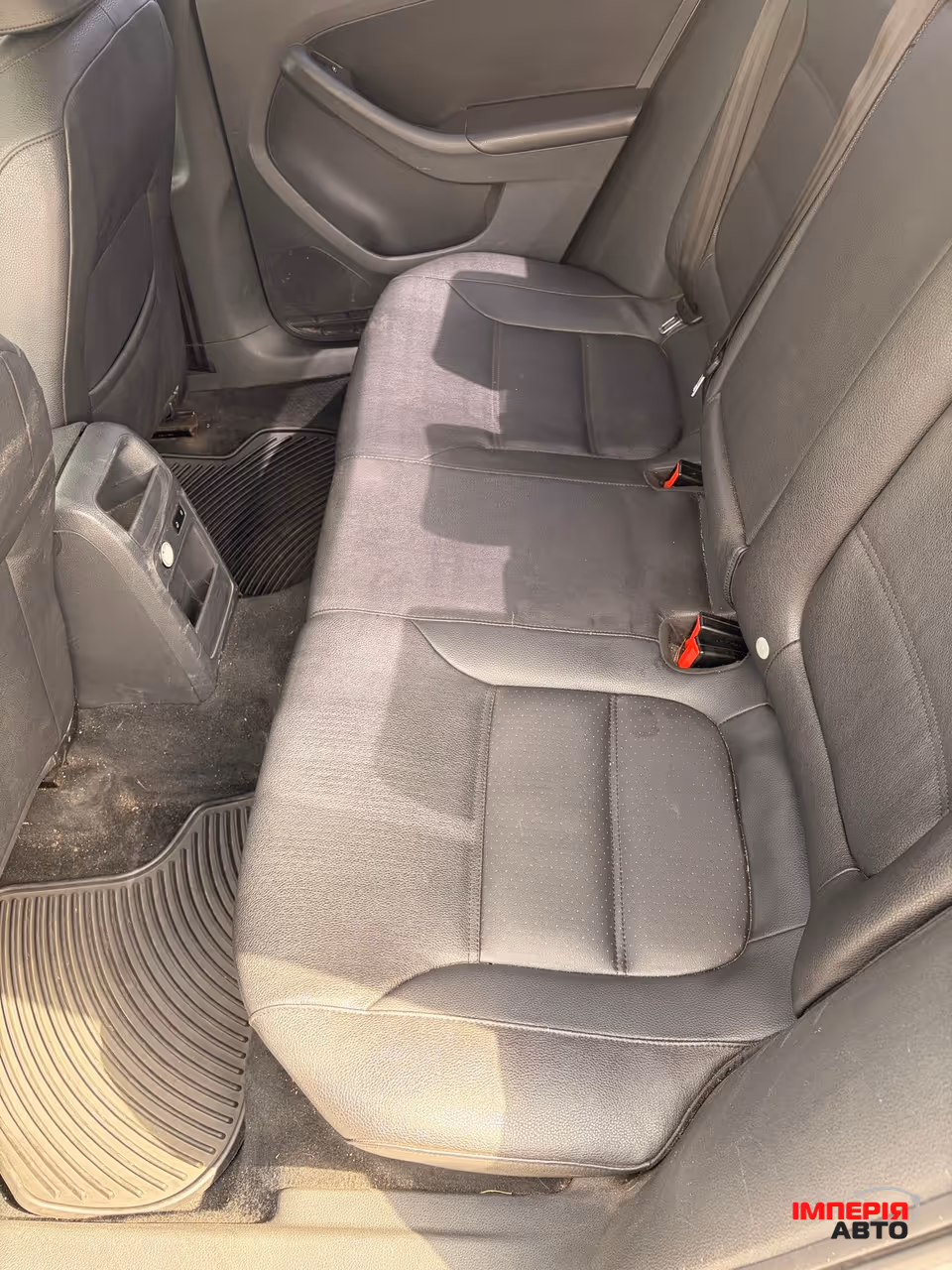 Volkswagen Jetta - фото 13