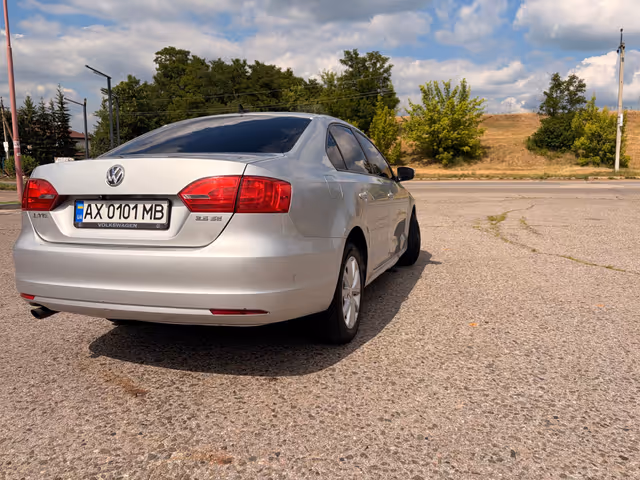 Volkswagen Jetta - зображення 4