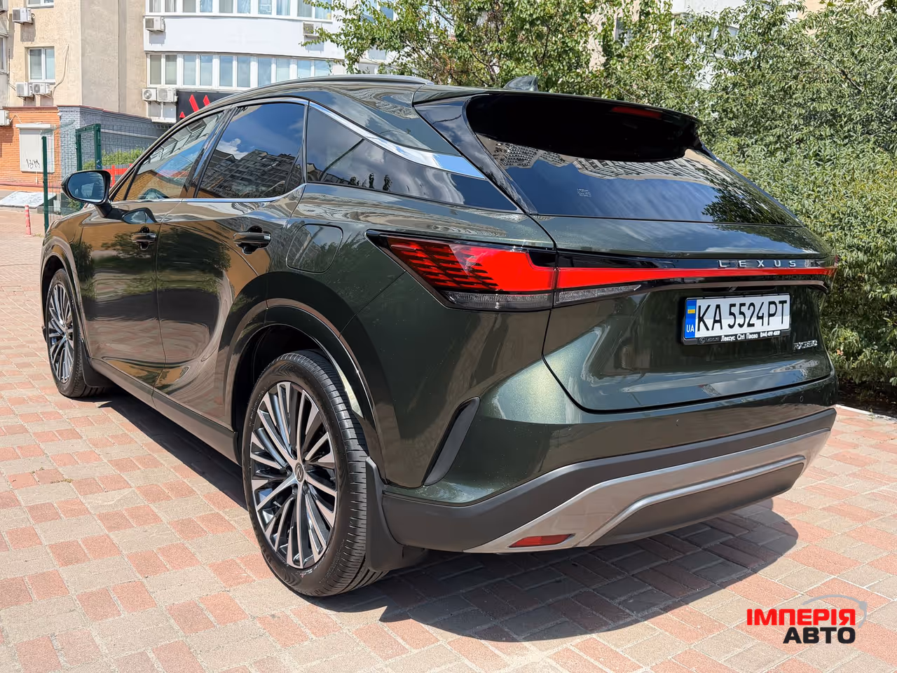 Lexus RX - фото 11