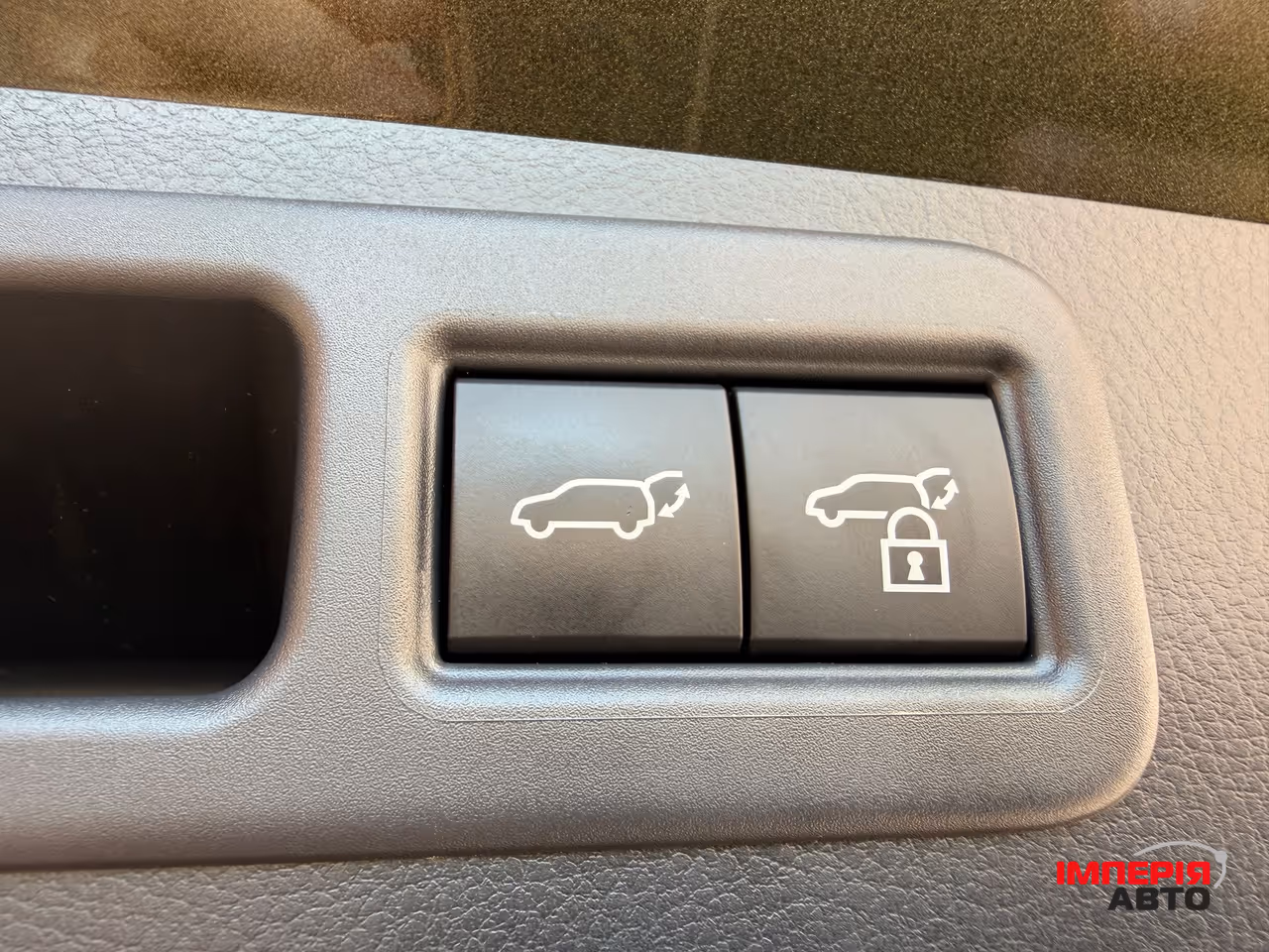 Lexus RX - фото 26