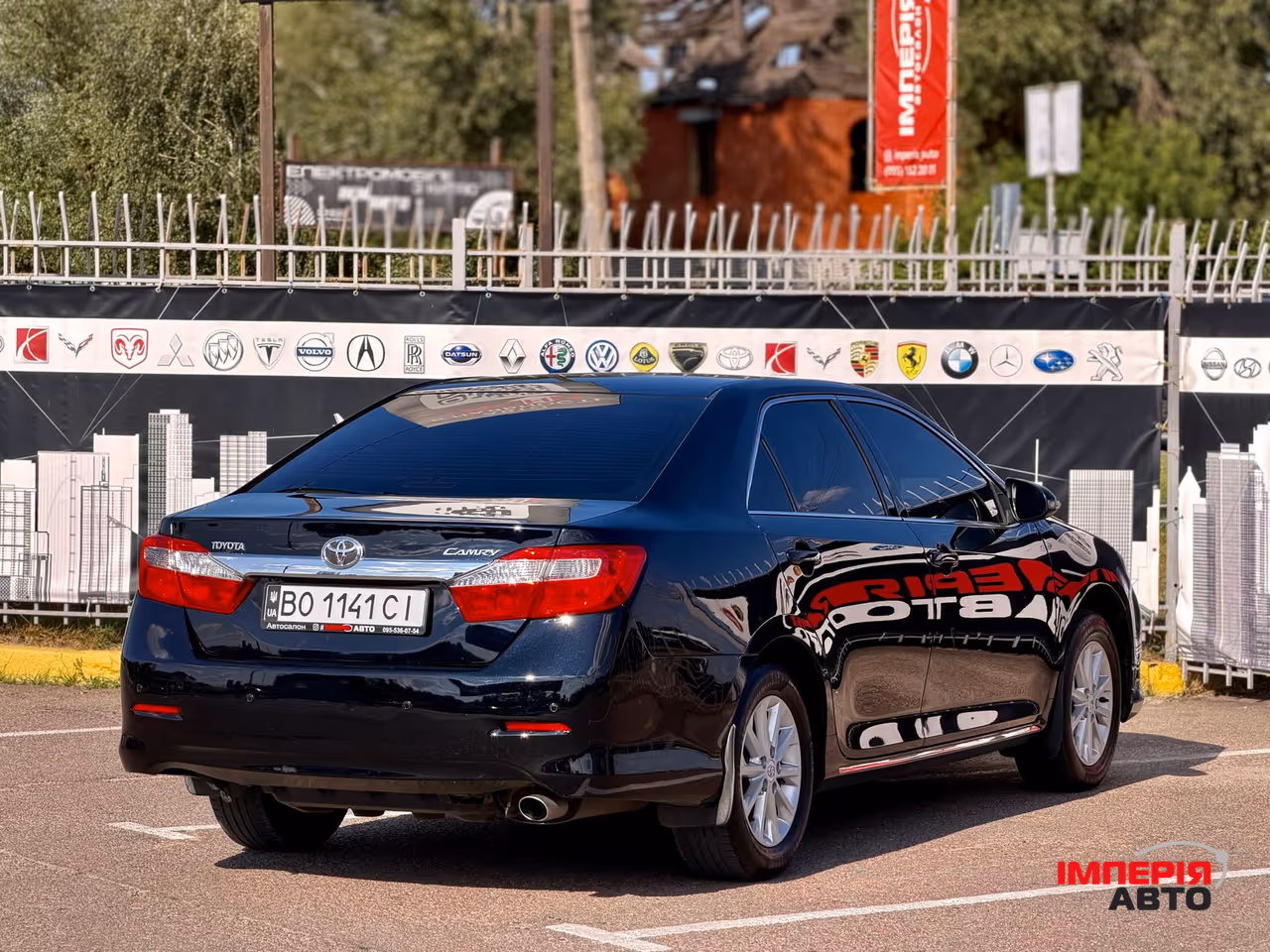 Toyota Camry - фото 5