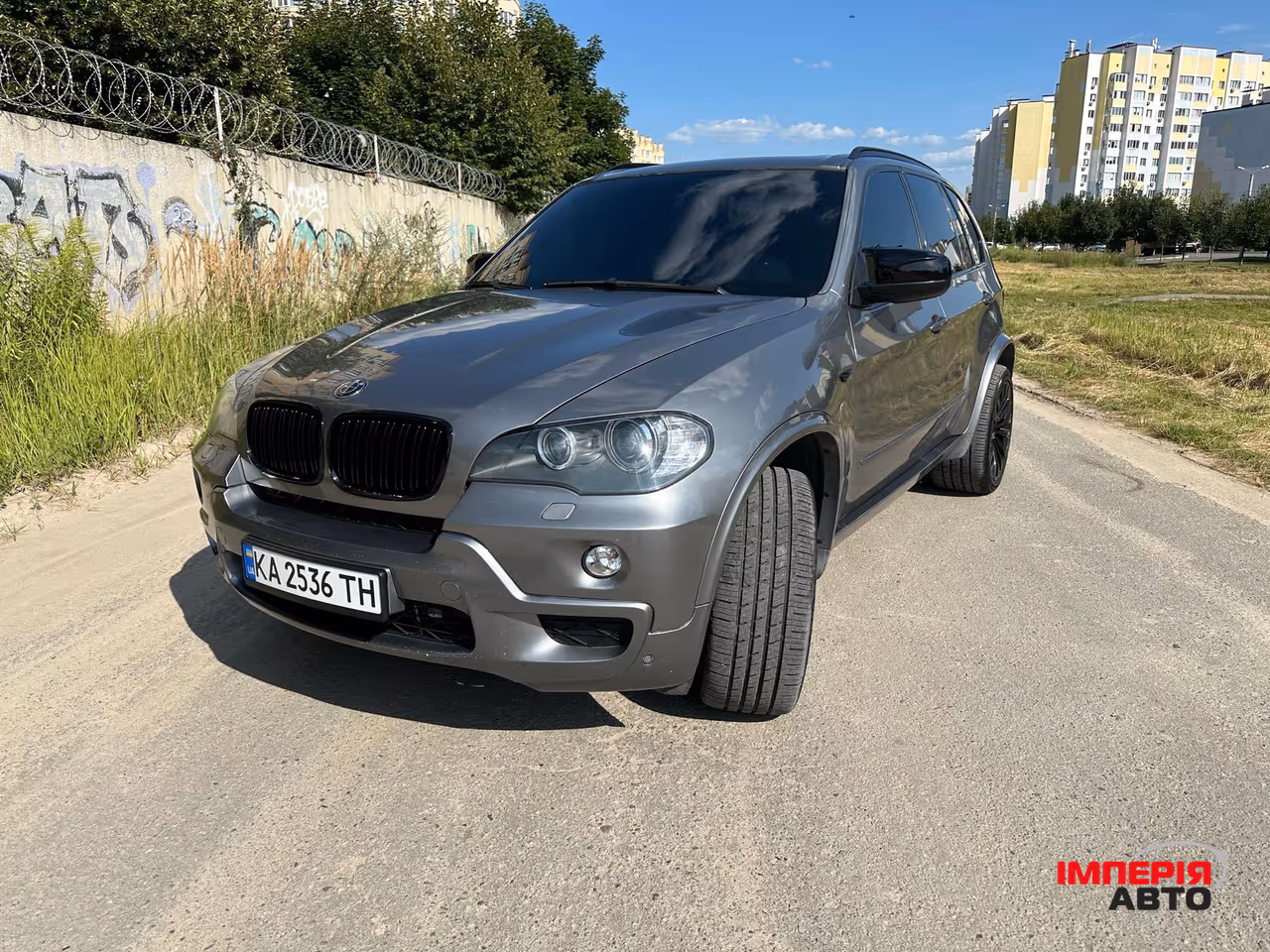 BMW X5 - фото 6
