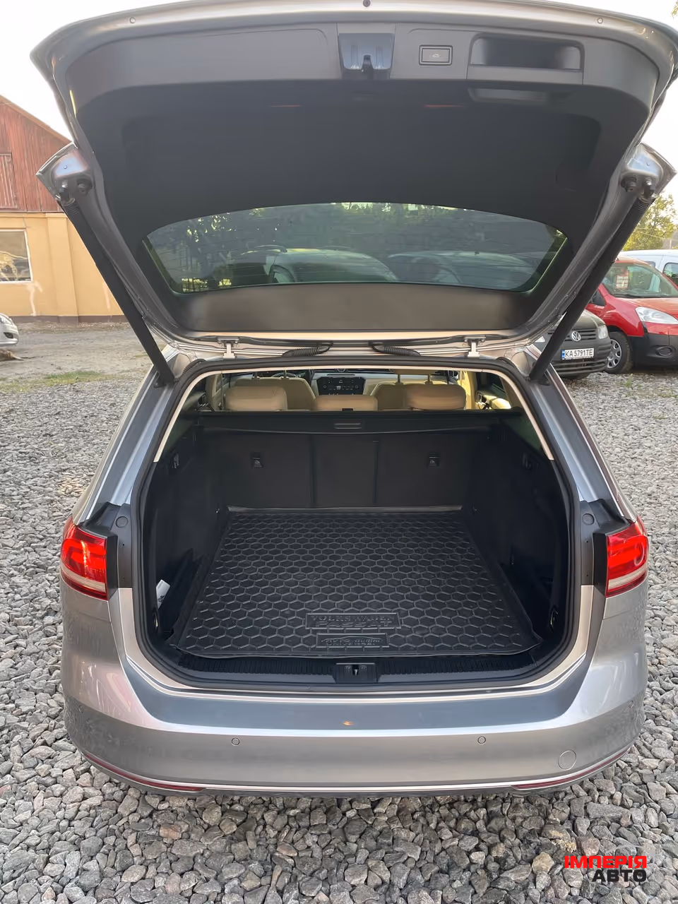 Volkswagen Passat - фото 14