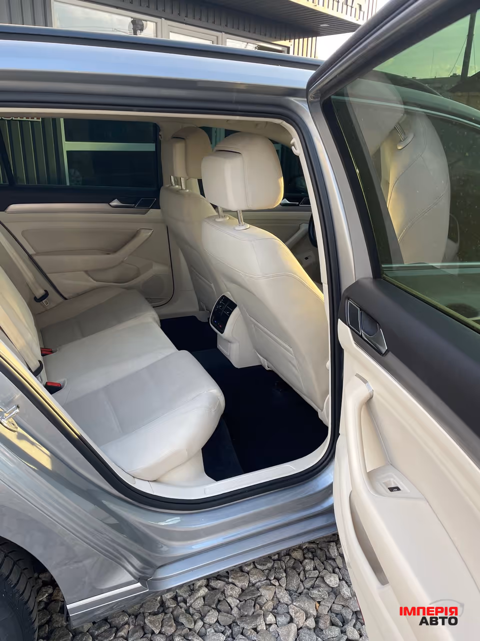 Volkswagen Passat - фото 18