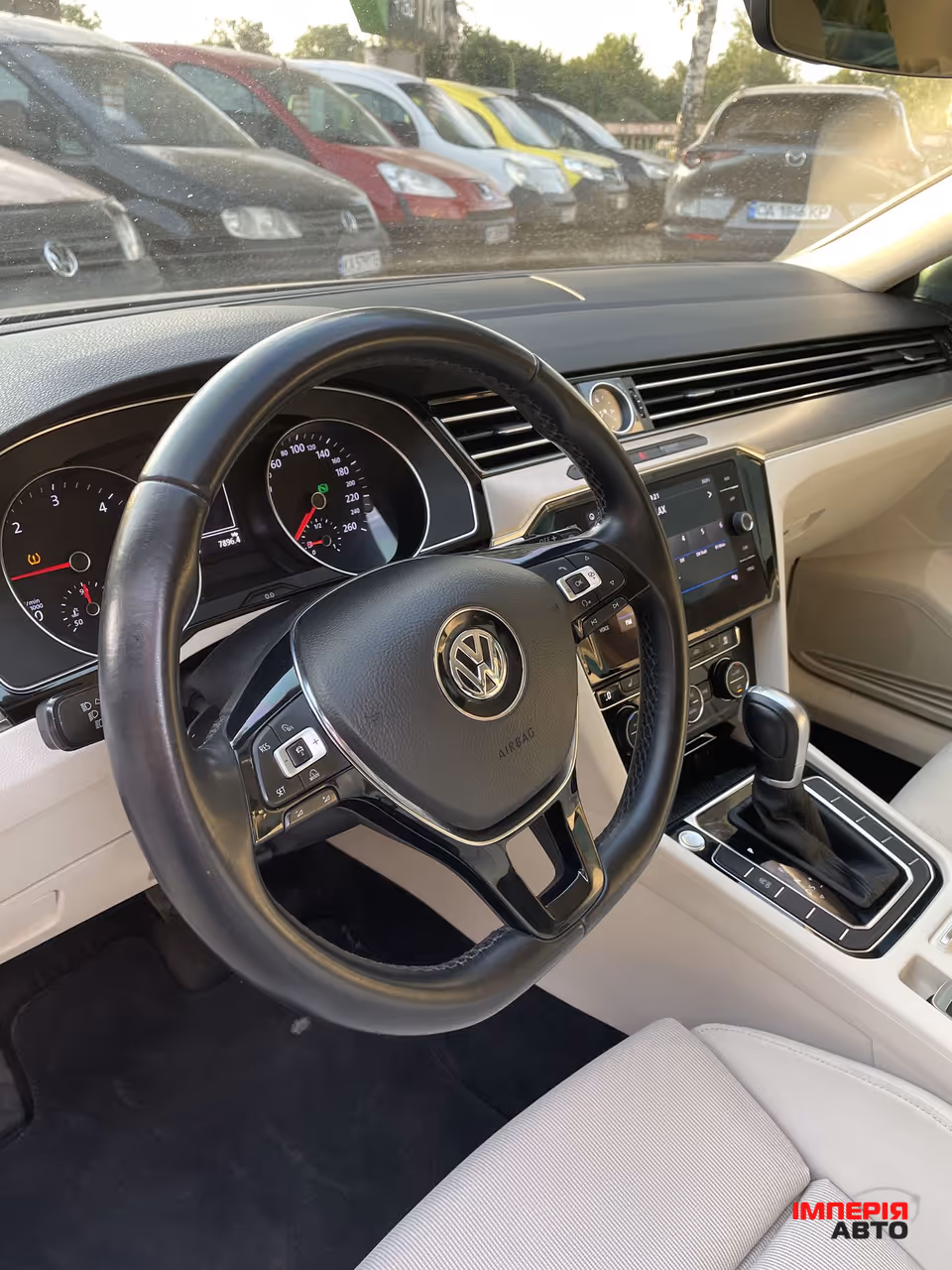 Volkswagen Passat - фото 4