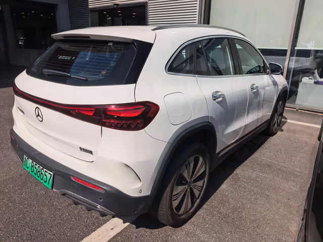Mercedes-Benz EQA - зображення 2