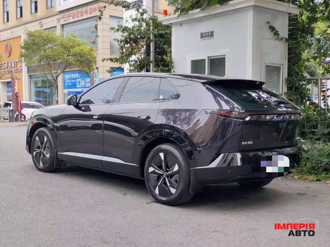 Mazda EZ-60 - фото 3
