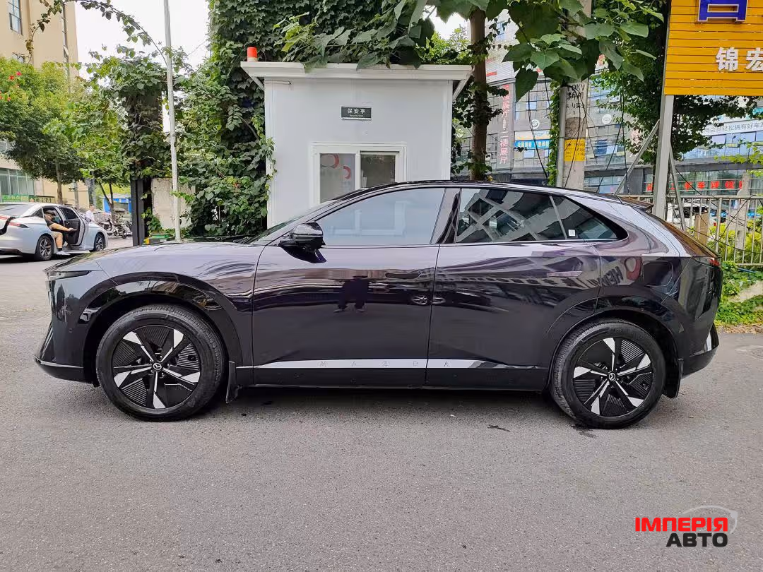 Mazda EZ-60 - фото 2