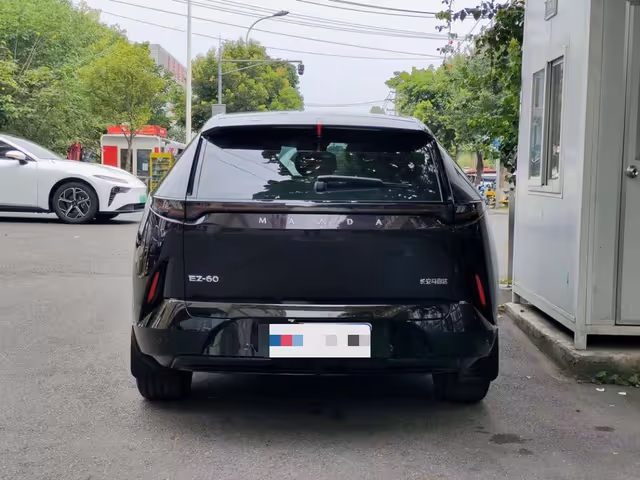 Mazda EZ-60 - зображення 4