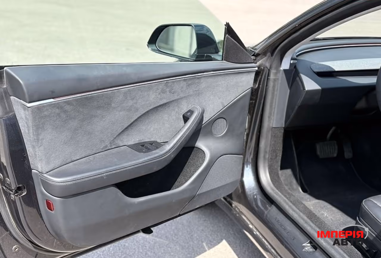 Tesla Model 3 - фото 13