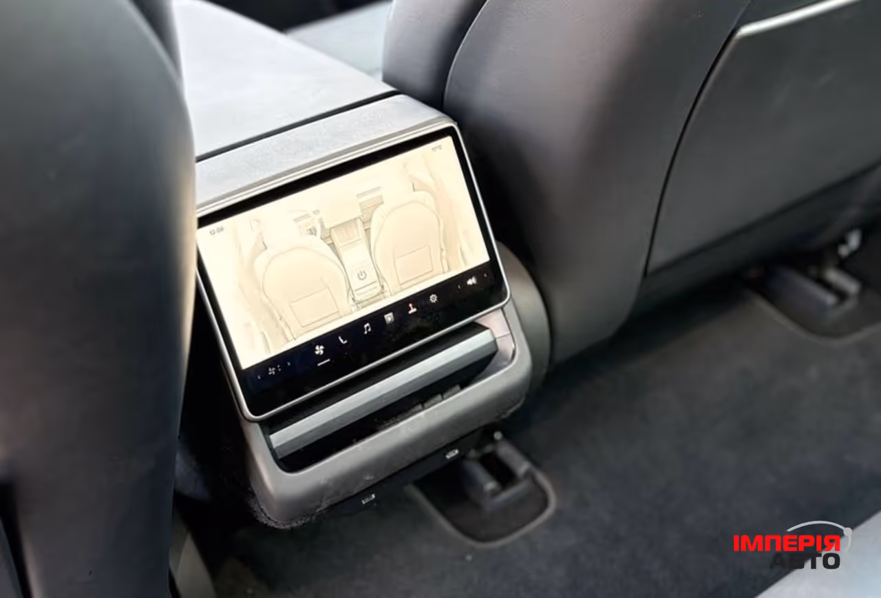 Tesla Model 3 - фото 15