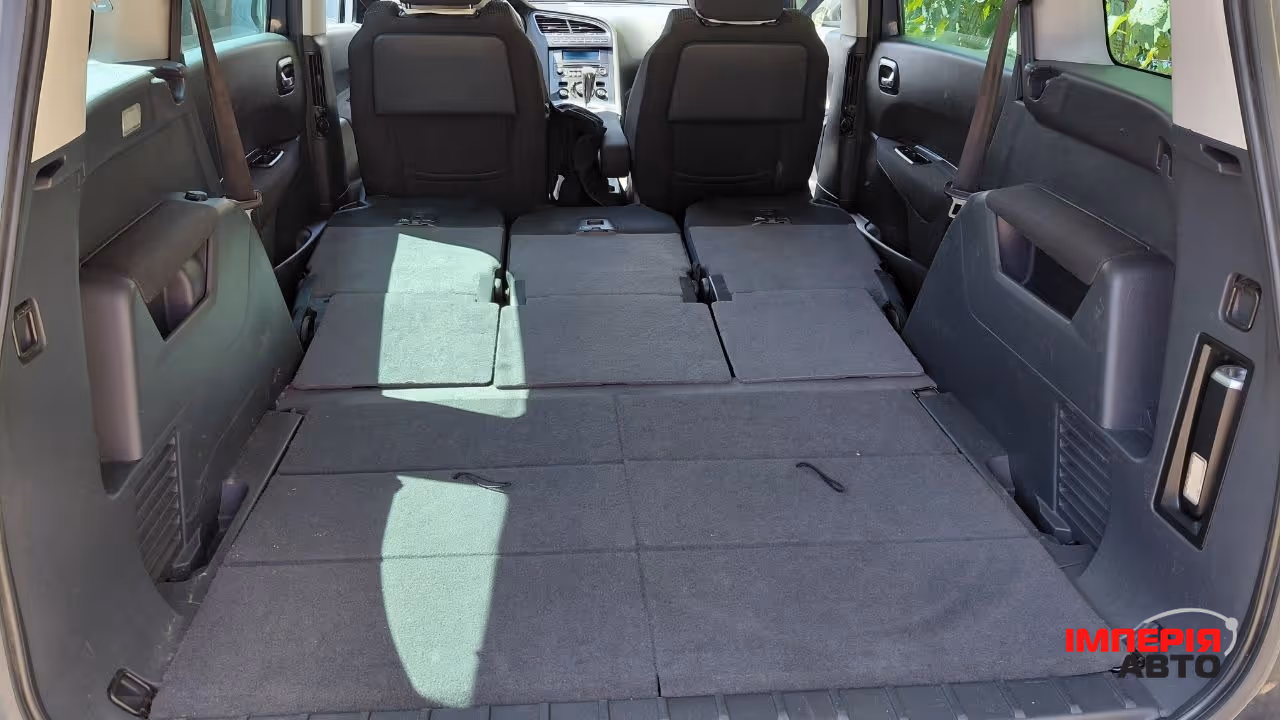 Peugeot 5008 - фото 11