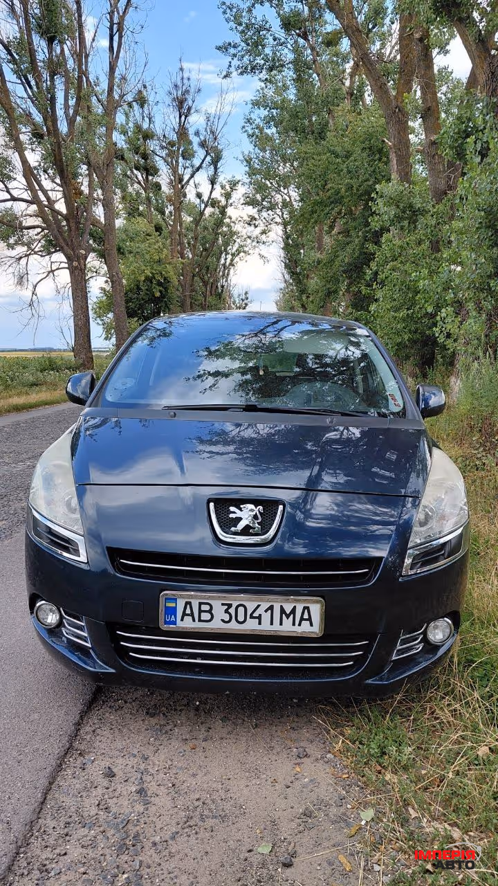 Peugeot 5008 - фото 1