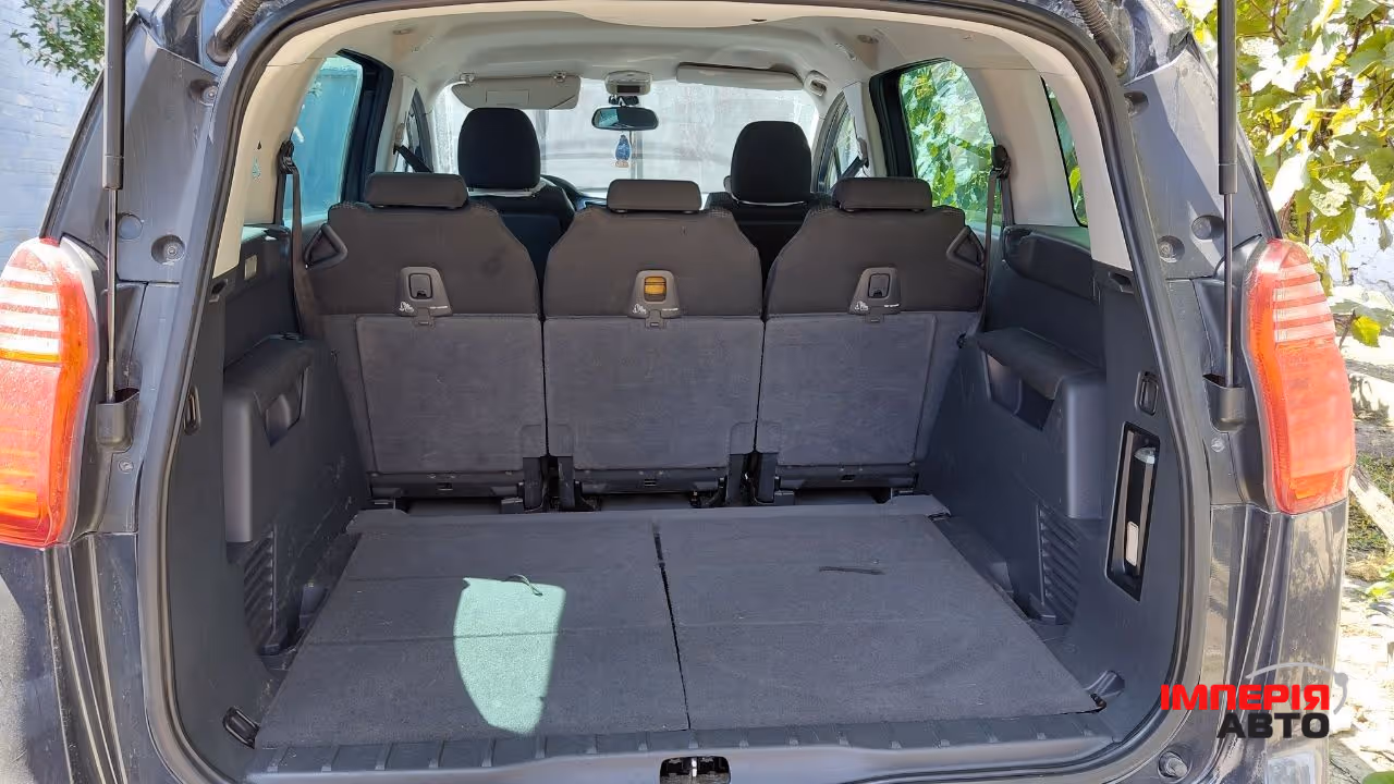Peugeot 5008 - фото 12