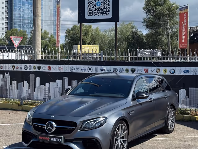 Mercedes-Benz AMG GT - зображення 1