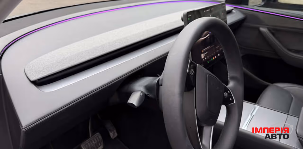 Tesla Model Y - фото 16