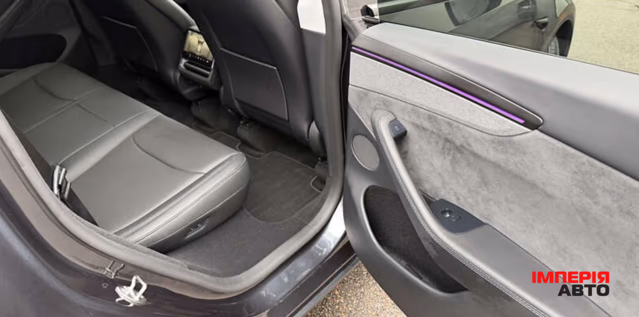 Tesla Model Y - фото 26