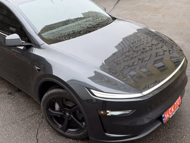 Tesla Model Y - зображення 5