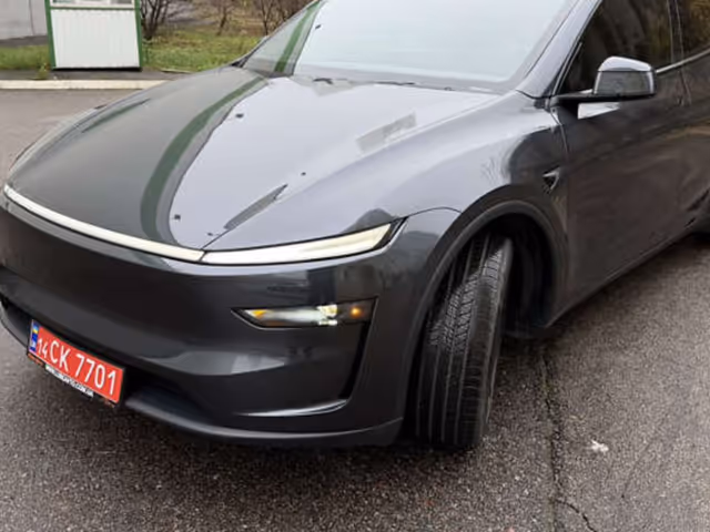 Tesla Model Y - зображення 1