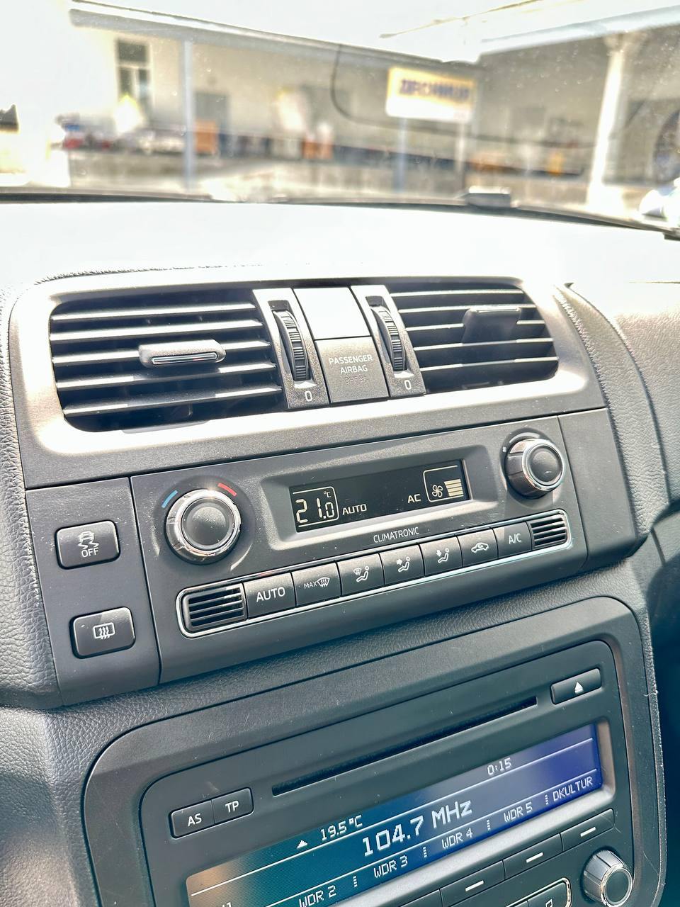 Skoda Fabia - фото 18