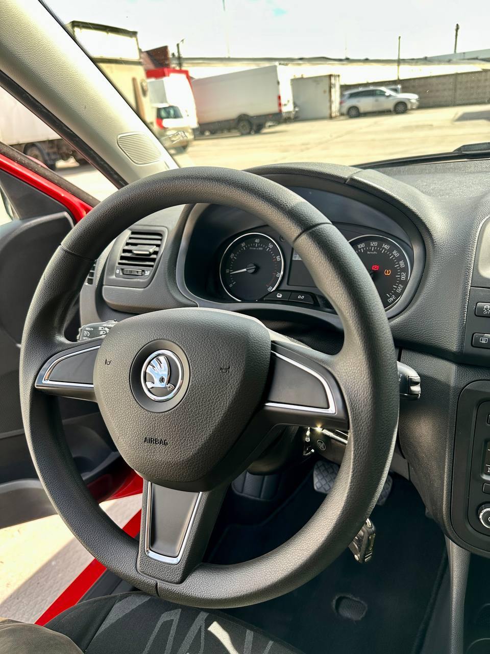 Skoda Fabia - фото 25