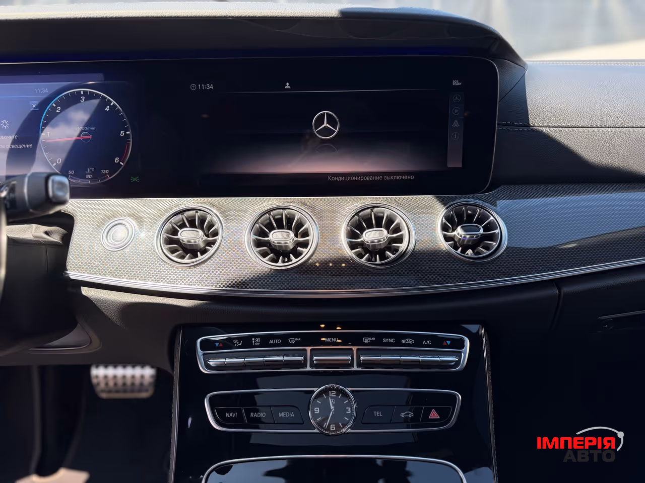 Mercedes-Benz CLS - фото 12