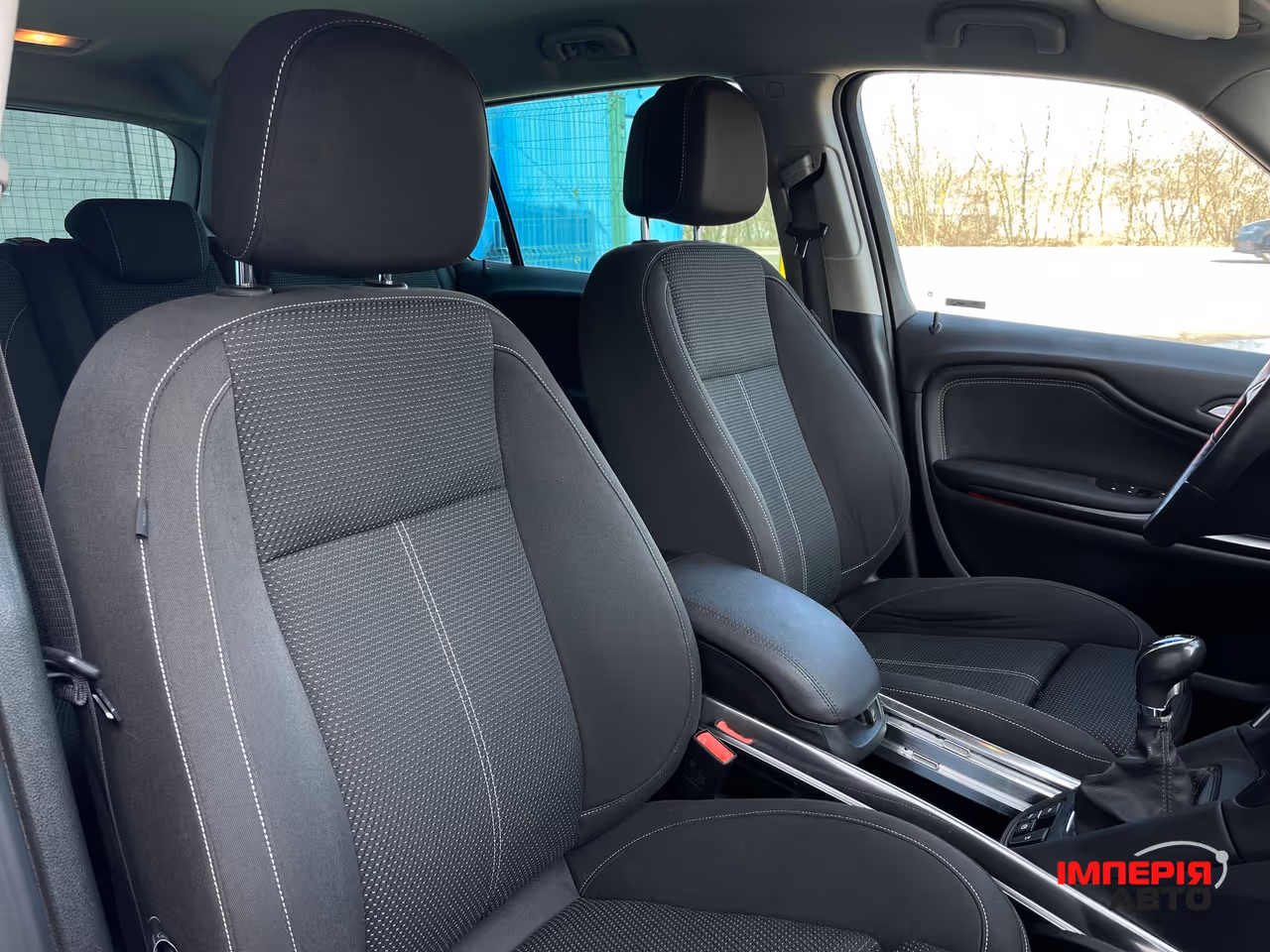 Opel Zafira - фото 4