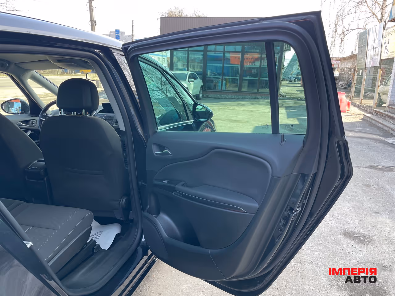Opel Zafira - фото 47
