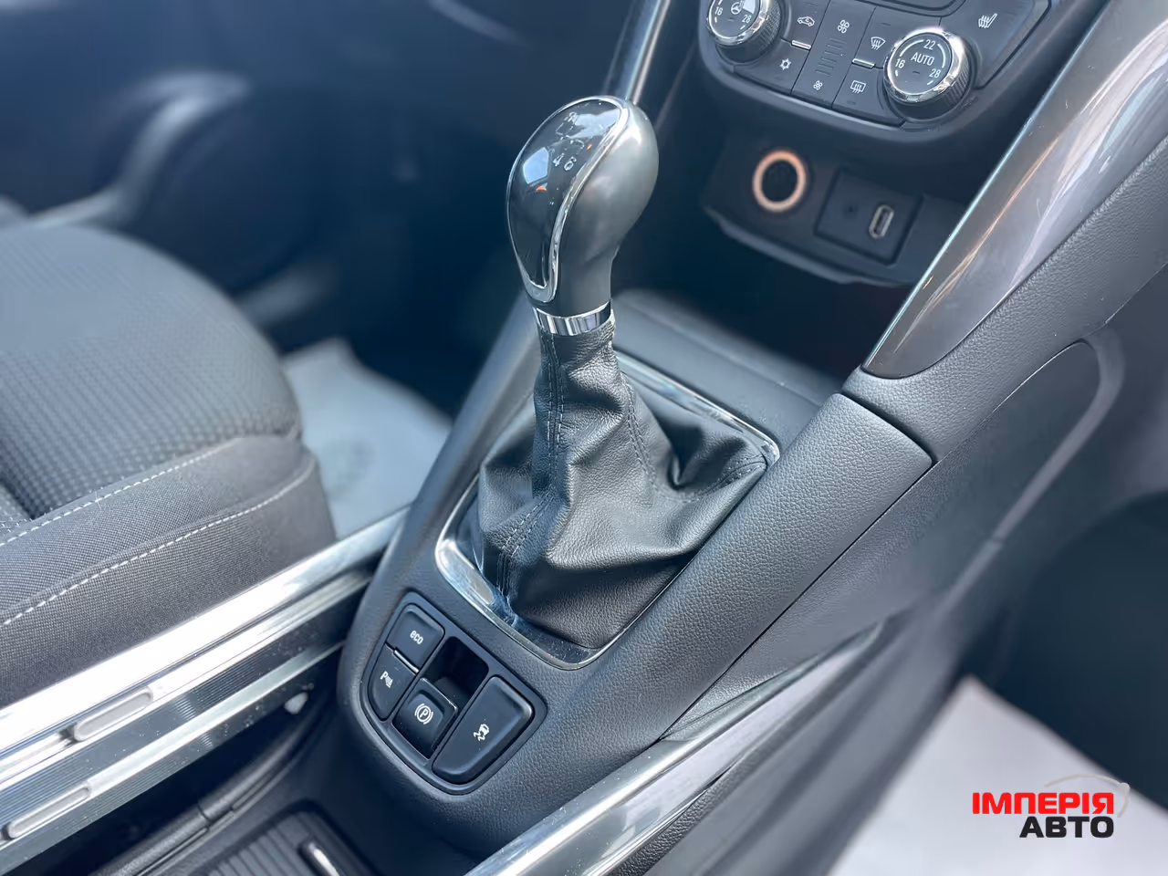 Opel Zafira - фото 59