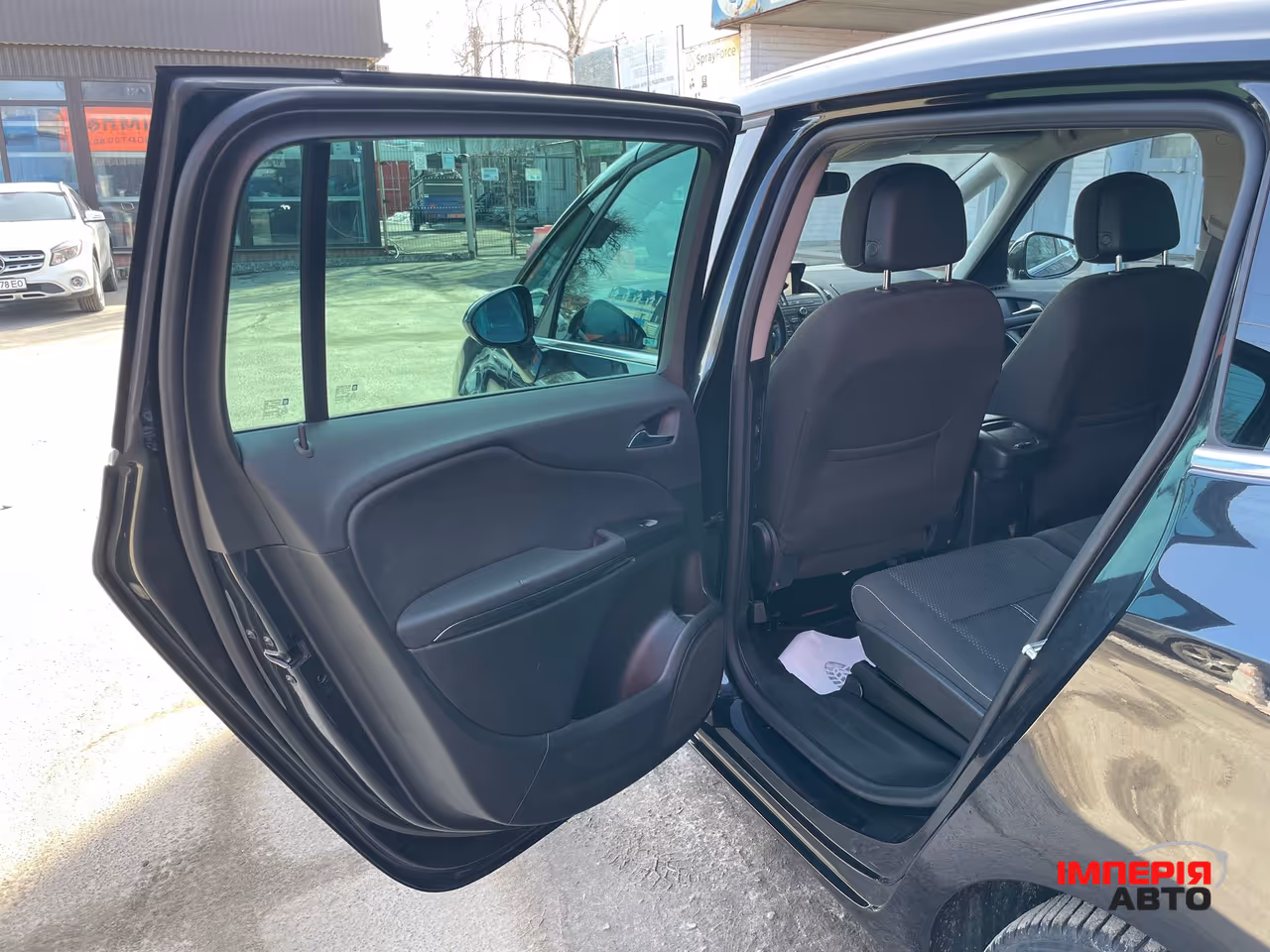 Opel Zafira - фото 34