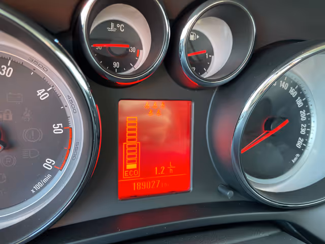 Opel Zafira - зображення 2