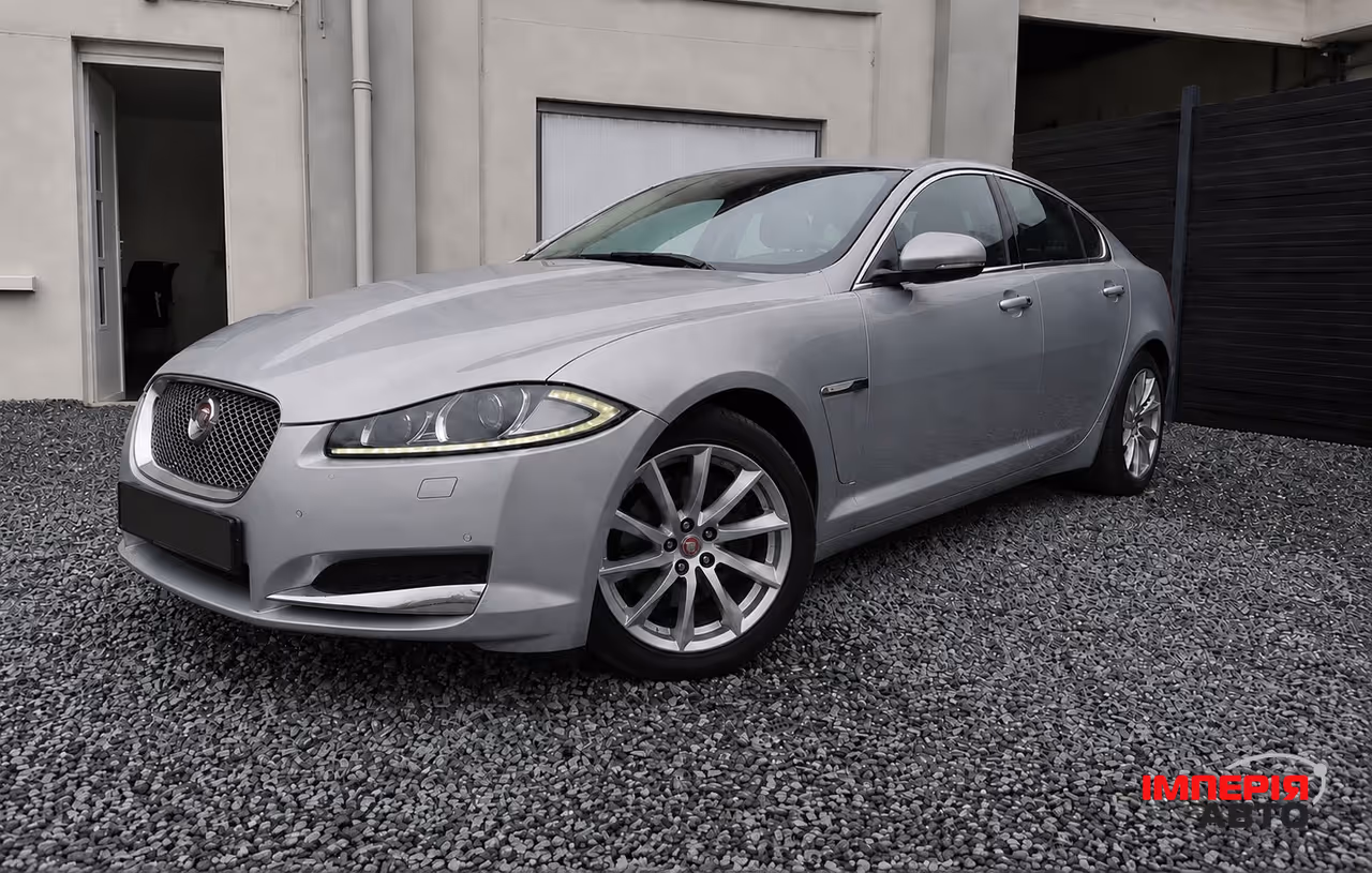 Jaguar XF - фото 1