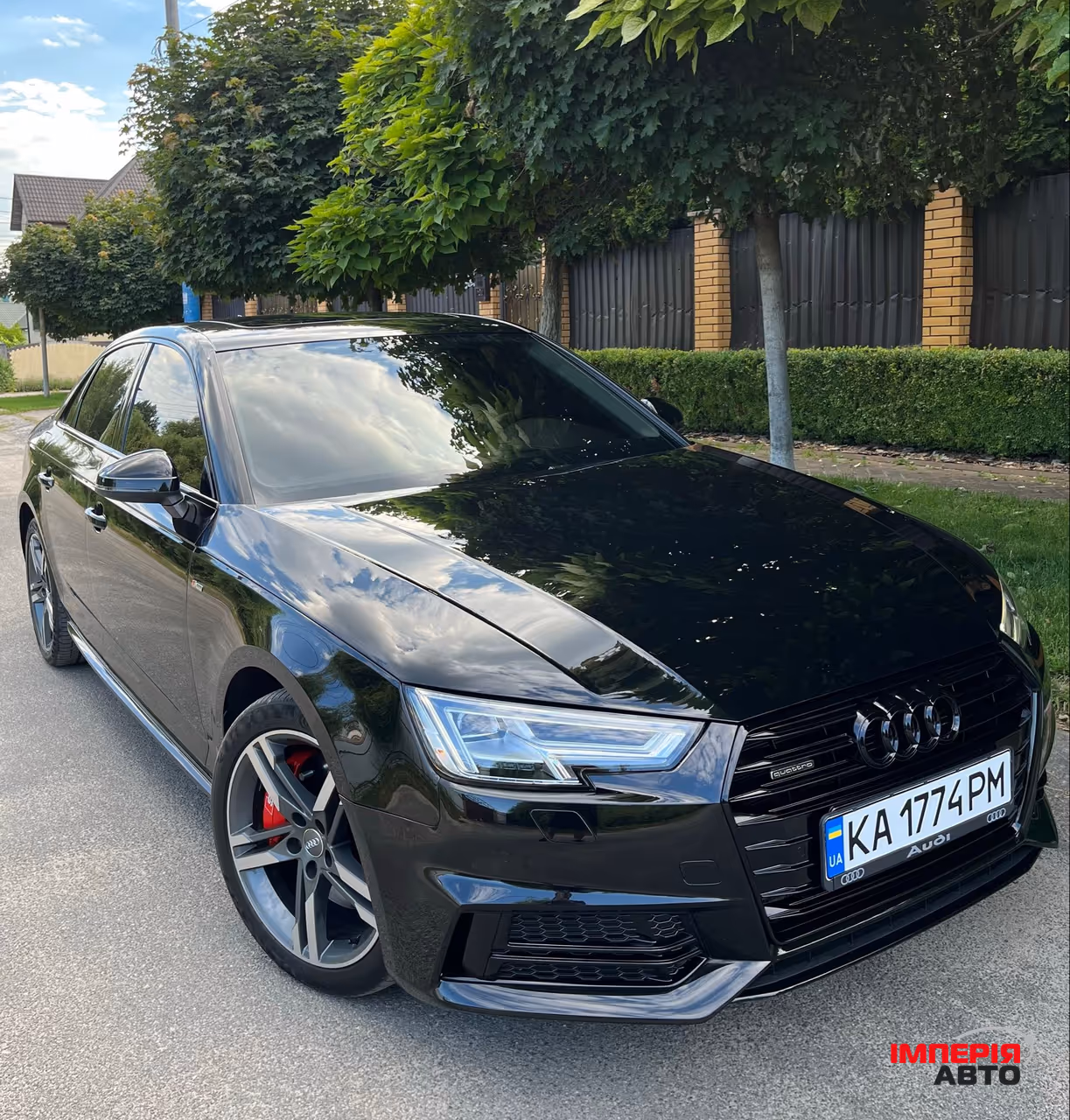 Audi A4 - фото 1