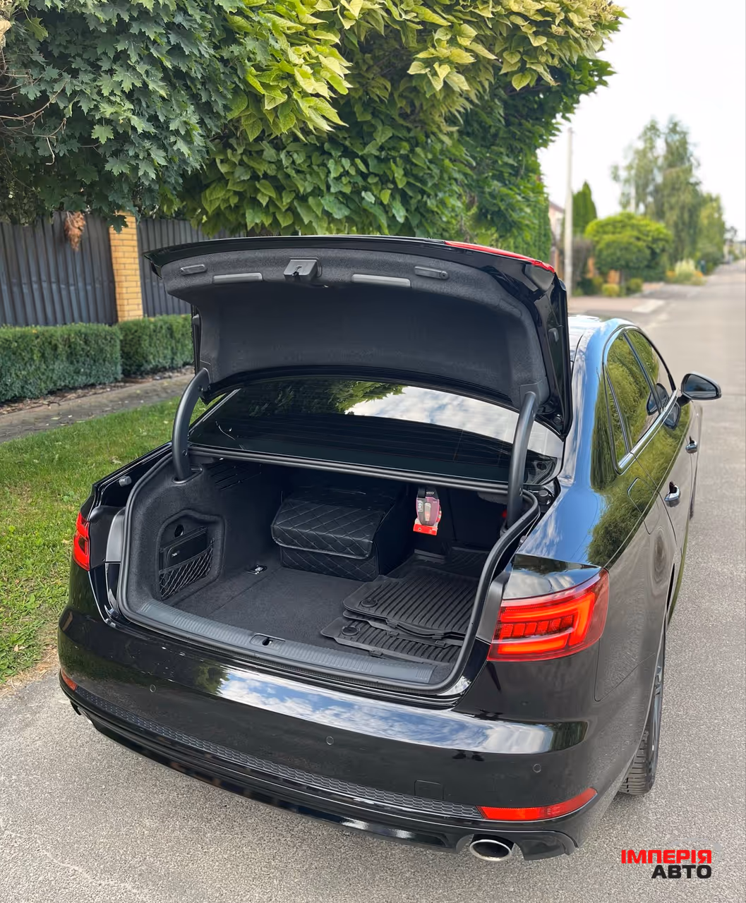 Audi A4 - фото 17