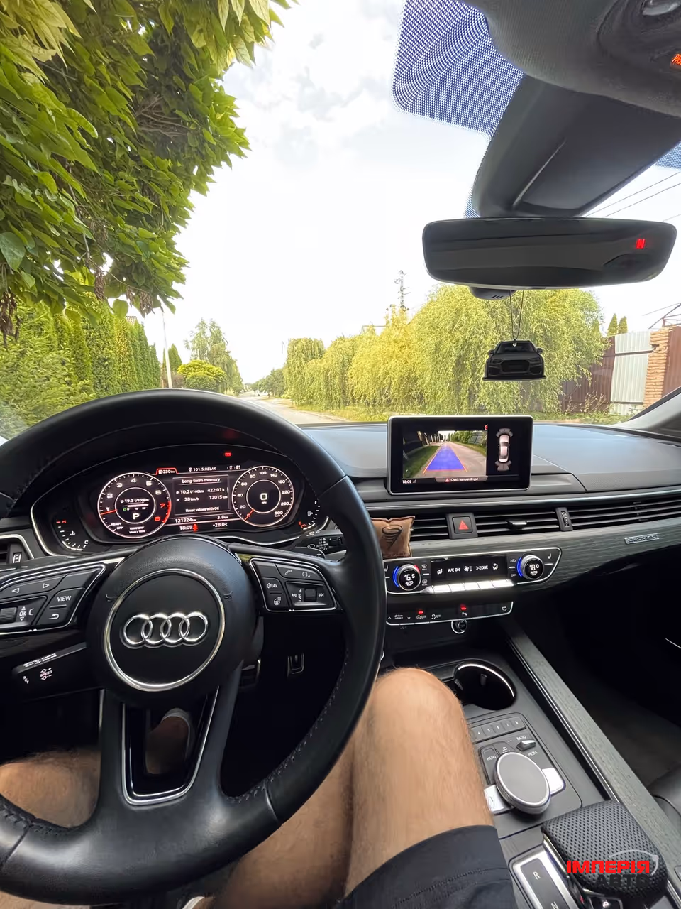 Audi A4 - фото 11