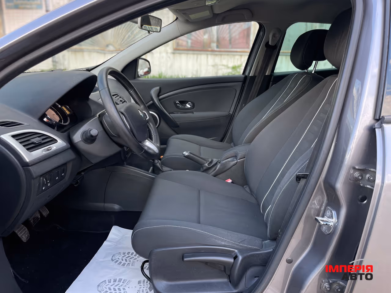 Renault Megane - фото 15