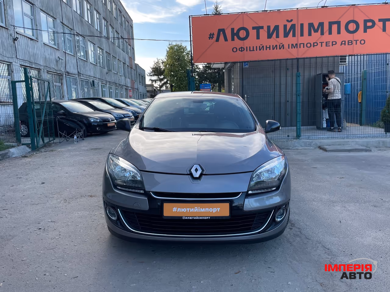 Renault Megane - фото 12