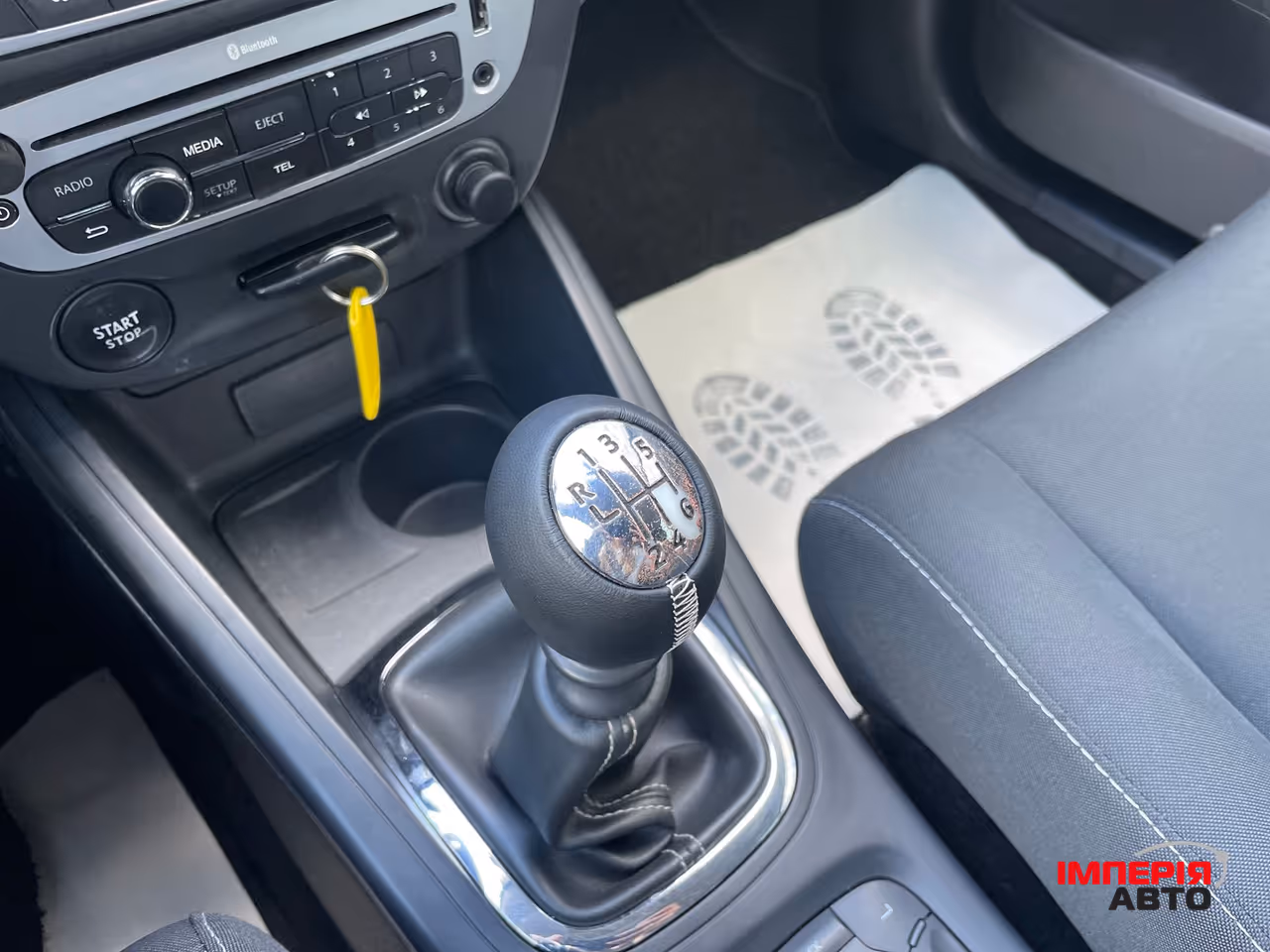 Renault Megane - фото 25